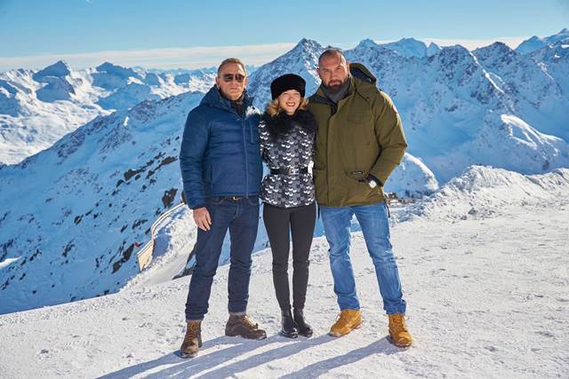 James Bond 007 SPECTRE in Tirol  2015 Columbia TriStar Marketing Group Inc. and MGM Studios - klein